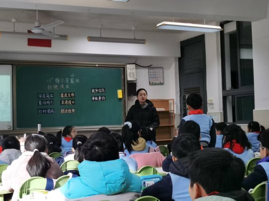 mmexport1764223096519